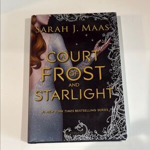 Sarah J. Maas. A Court of Frost and Starlight